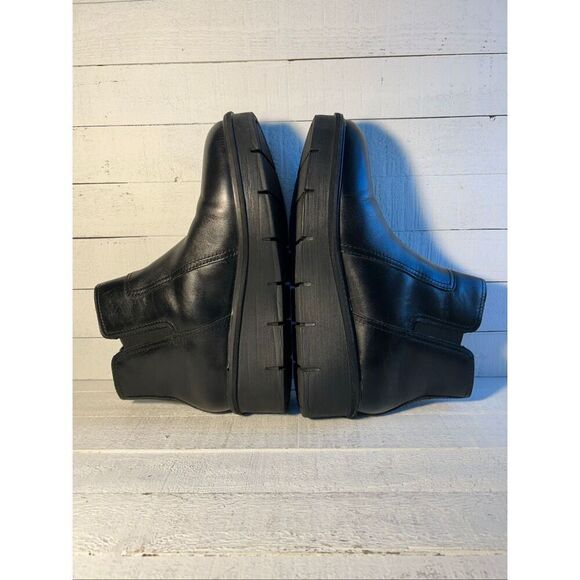 Clarks Black Leather Ankle Boots Women’s 8.5 EU39.5 Wedge Comfort Shoes - Picture 2 of 8